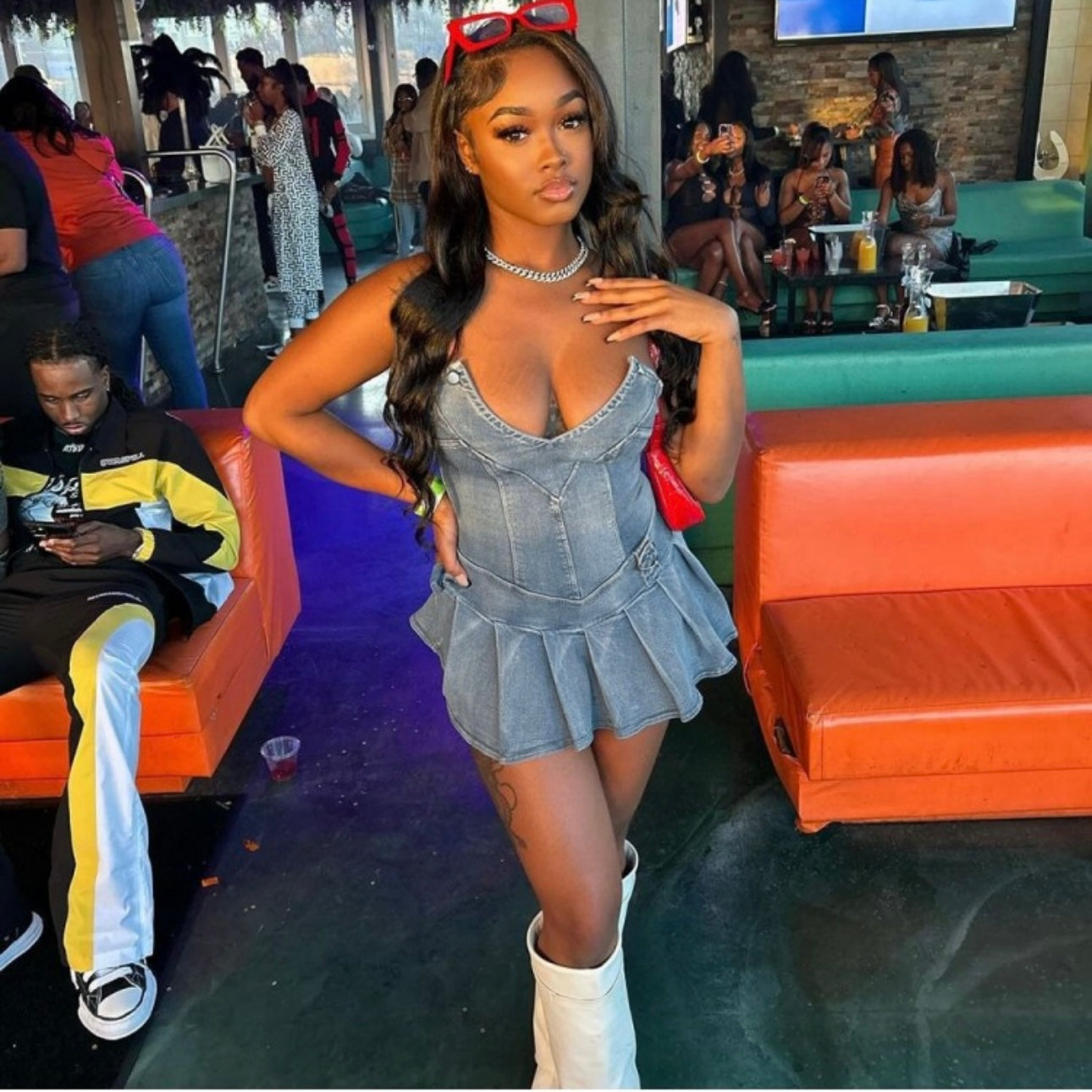 Sleeveless denim dress (pre-order)